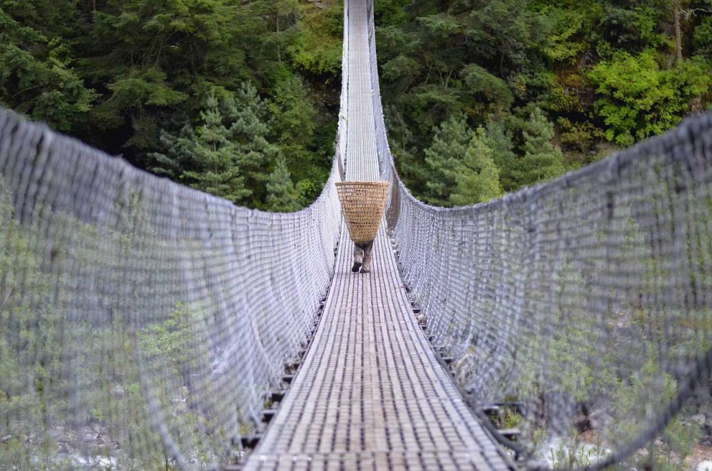 Trek Nepal Bridge