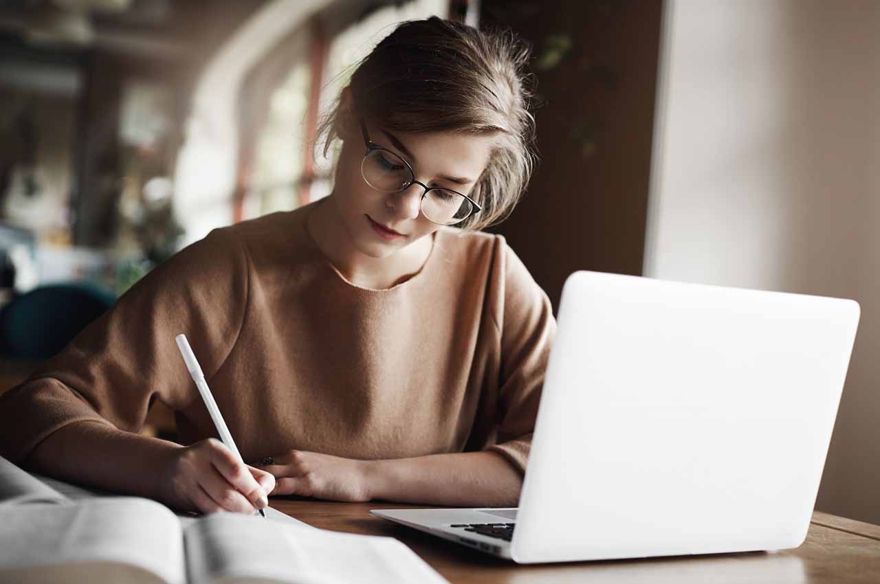Custom College Admission Essay
