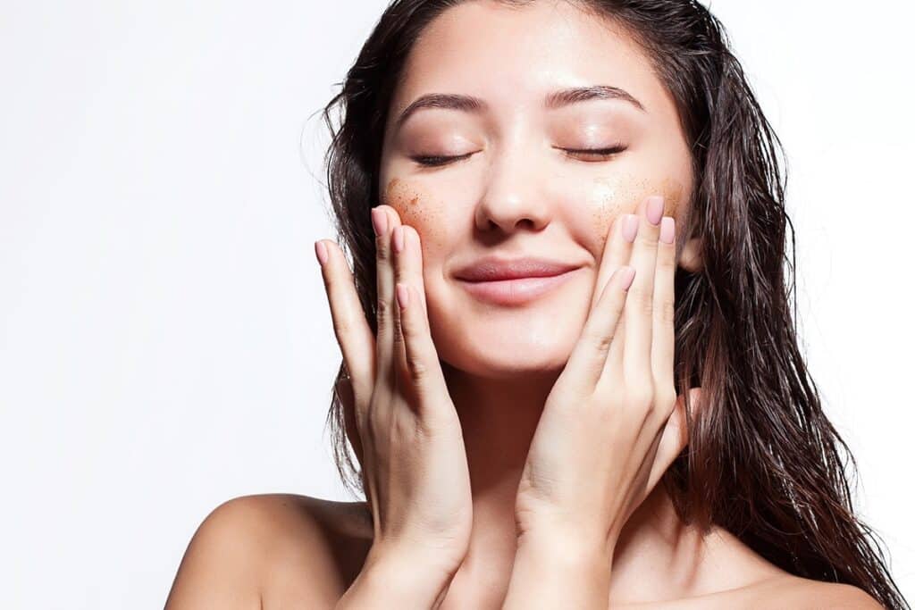 Exfoliate the Face at Home