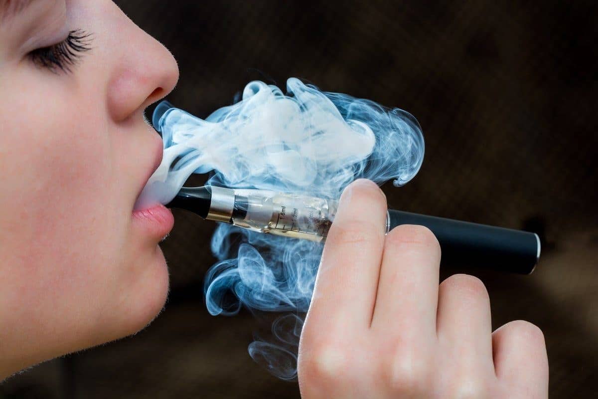Vaping CBD Oil