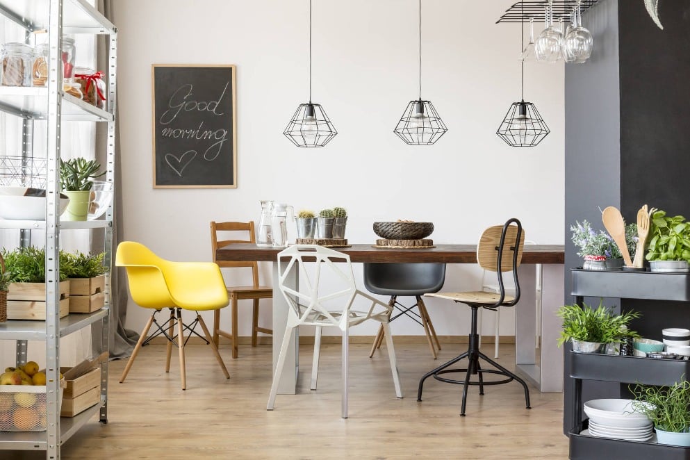 Pendant Light VS Chandeliers