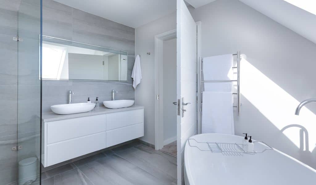 Modern Bathroom