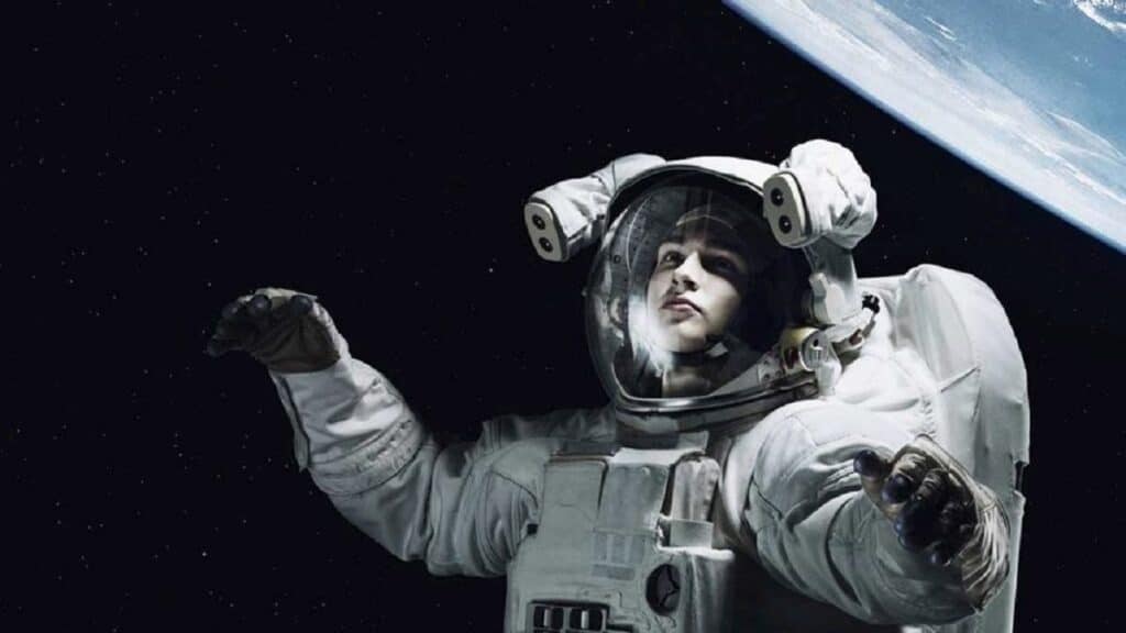 Why Astronaut Suits are White