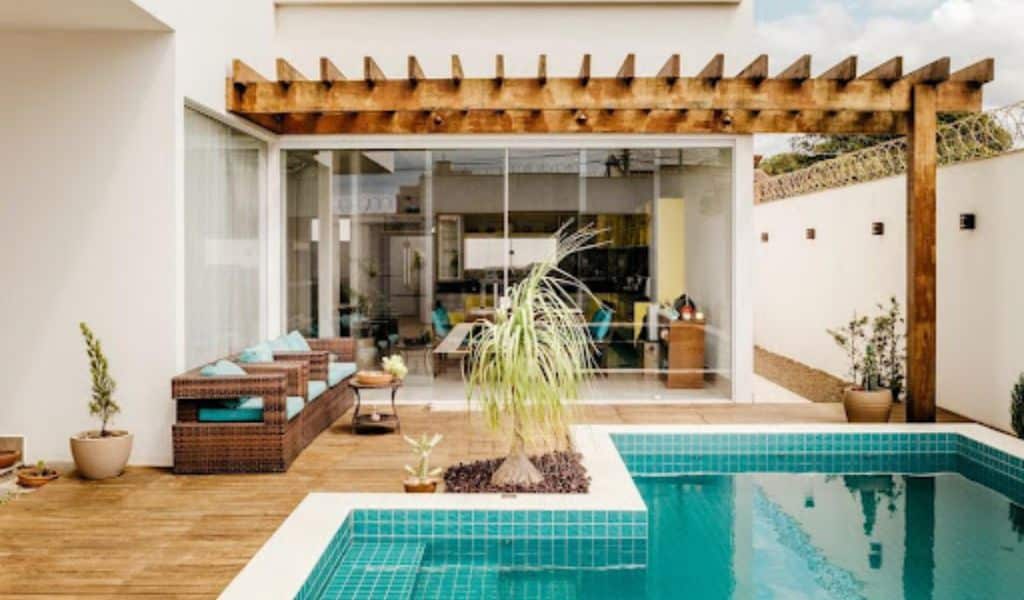 Best Pool Deck Surface Options
