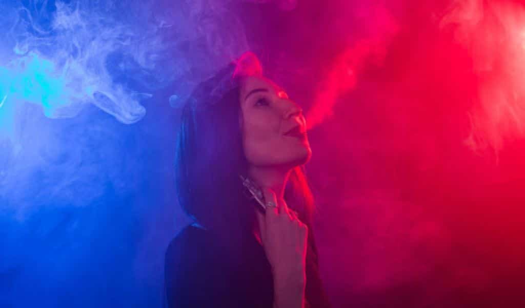 Disposable Vape vs Vape Cartridges