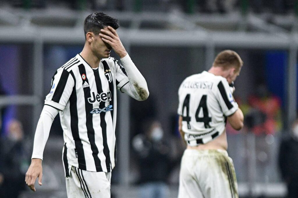 juventus got 10 point deduction