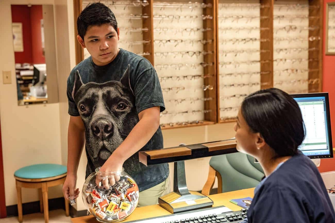 reservation dogs episode scenes