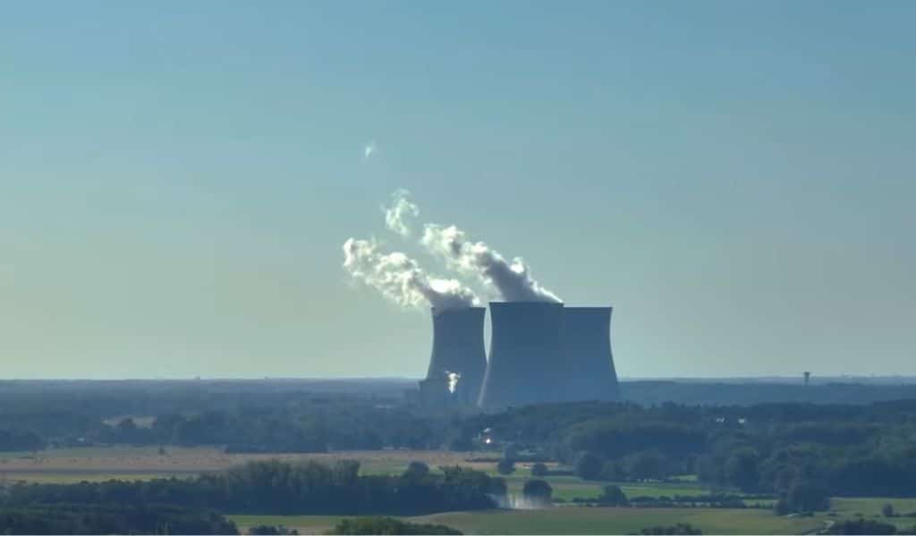 Nuclear Power Plant On The Moon