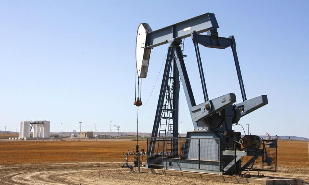 Impact of Economic Indicators on Oil Trading