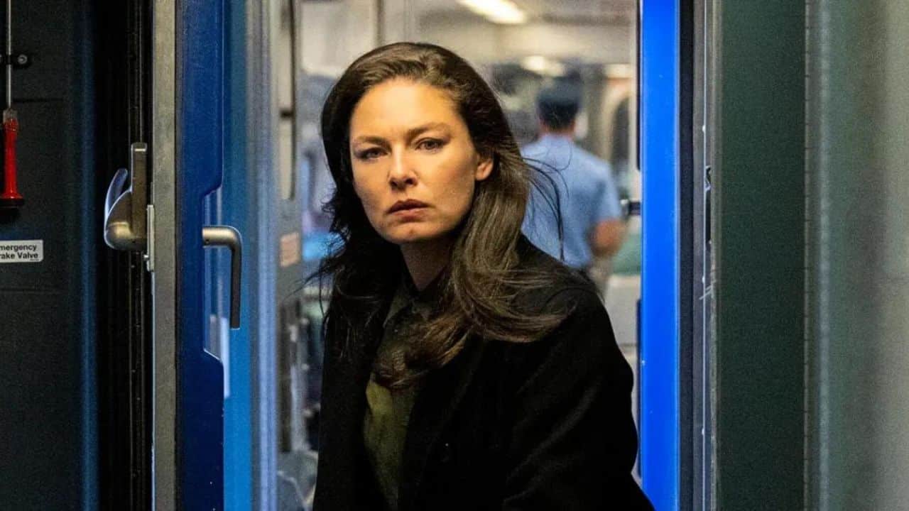 Alexa Davalos Exits ‘FBI