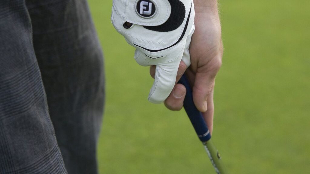 How to Grip a Driver