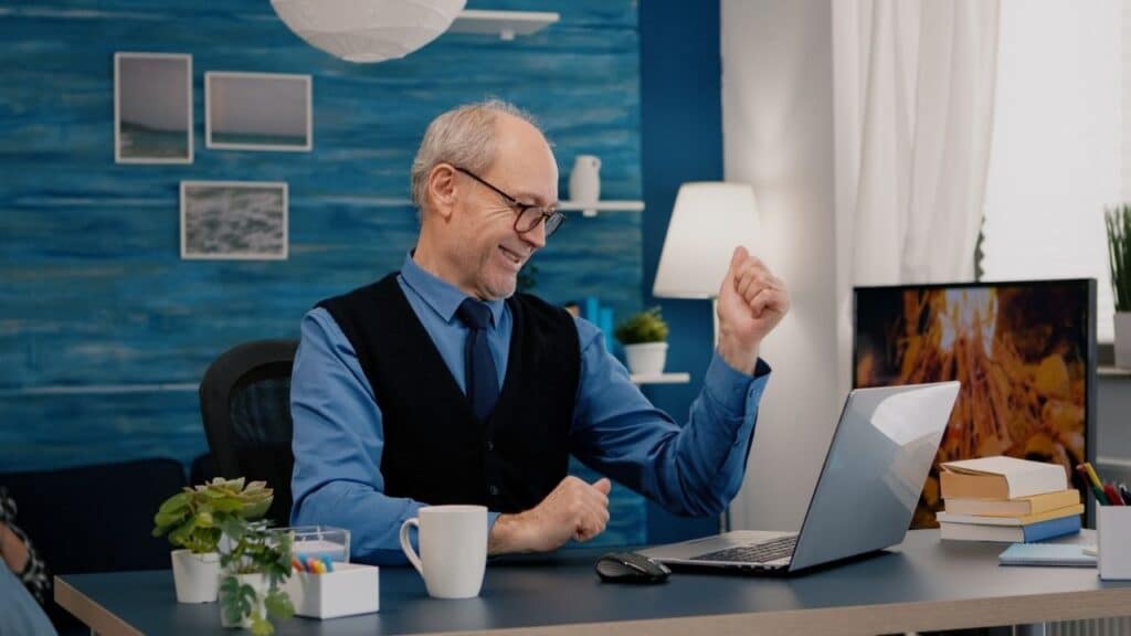 Investing in Online Business