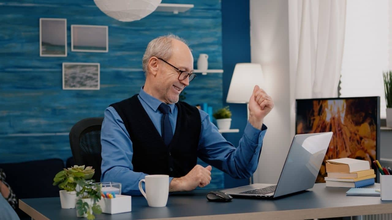 Investing in Online Business