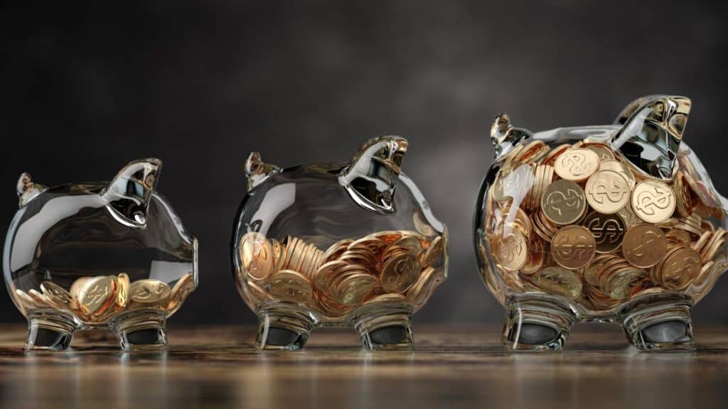 Online Savings vs Traditional Savings Accounts