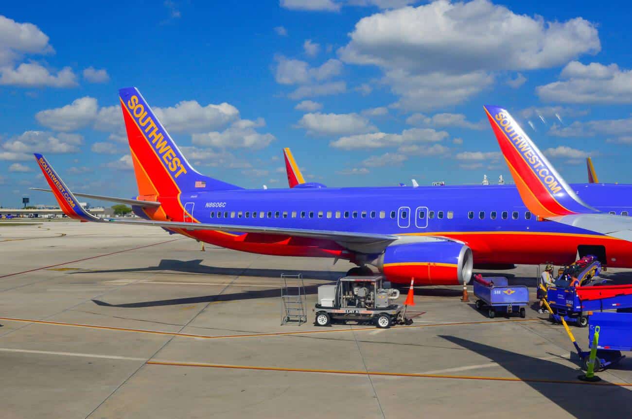 commercial airplane