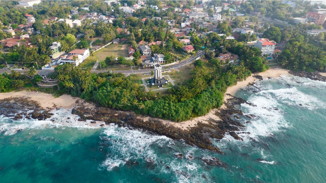 Sri Lanka Offers Free Tourist Visas