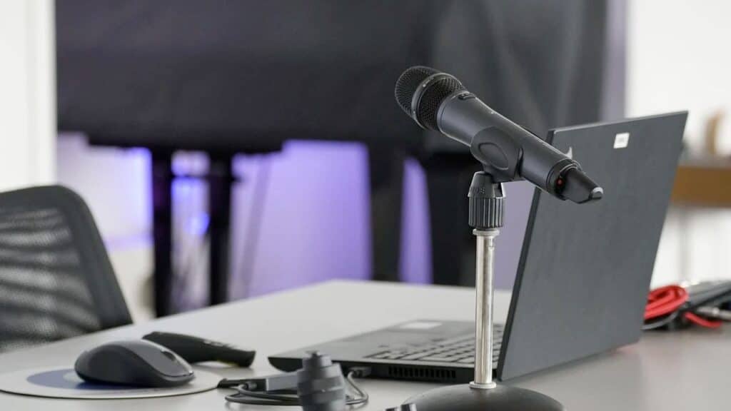 Tech Podcasts for Geeks in 2024