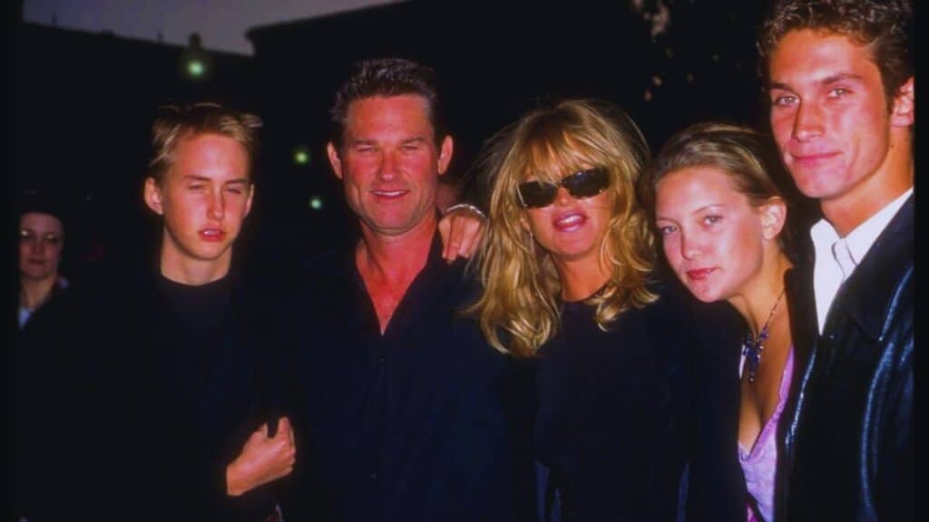 OLIVER HUDSON, KATE HUDSON, GOLDIE HAWN, KURT RUSSELL and WYATT RUSSELL 