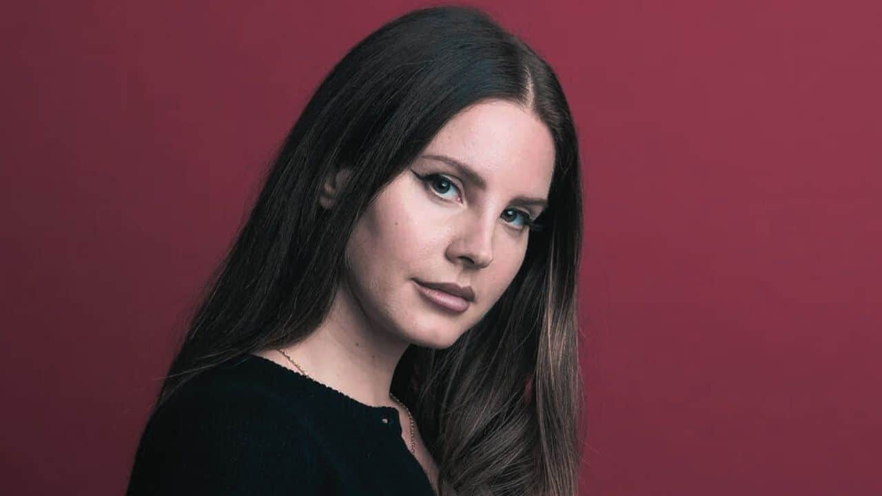 Lana Del Rey Country Album and boyfriend rumors