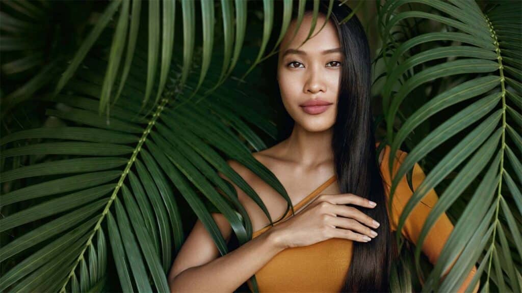 DIY Techniques to Get Naturally Shiny Hair