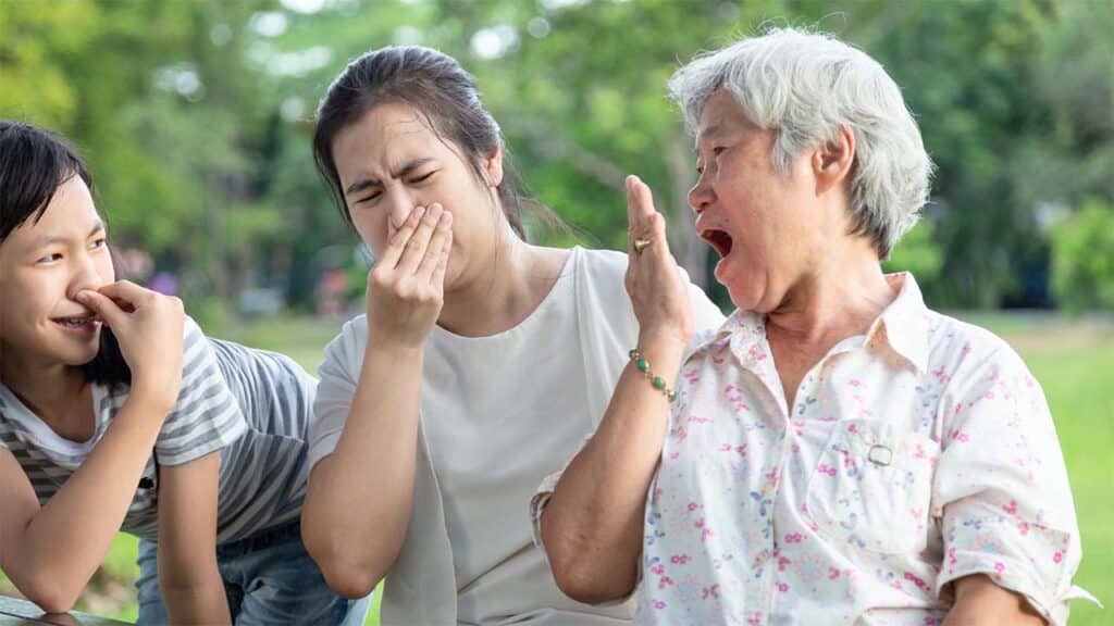 Humorously highlighting the issue of bad breath