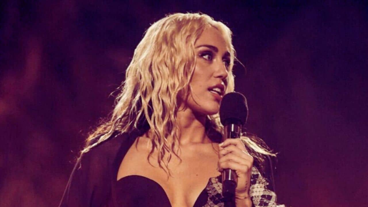 miley cyrus sued copying bruno mars hit flowers