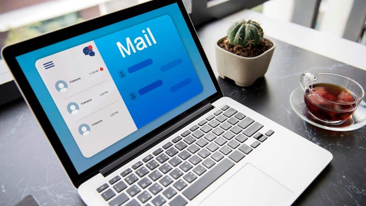How to Reply to a Job Offer Email