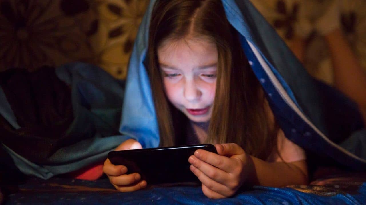 Australia to Ban Social Media for Children