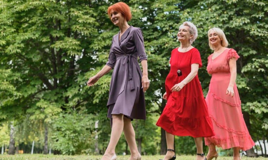 10 Iconic Traditional Outfits from Around the World