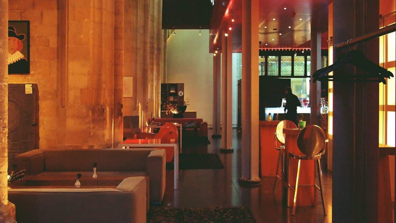 Modern School Lounge Design