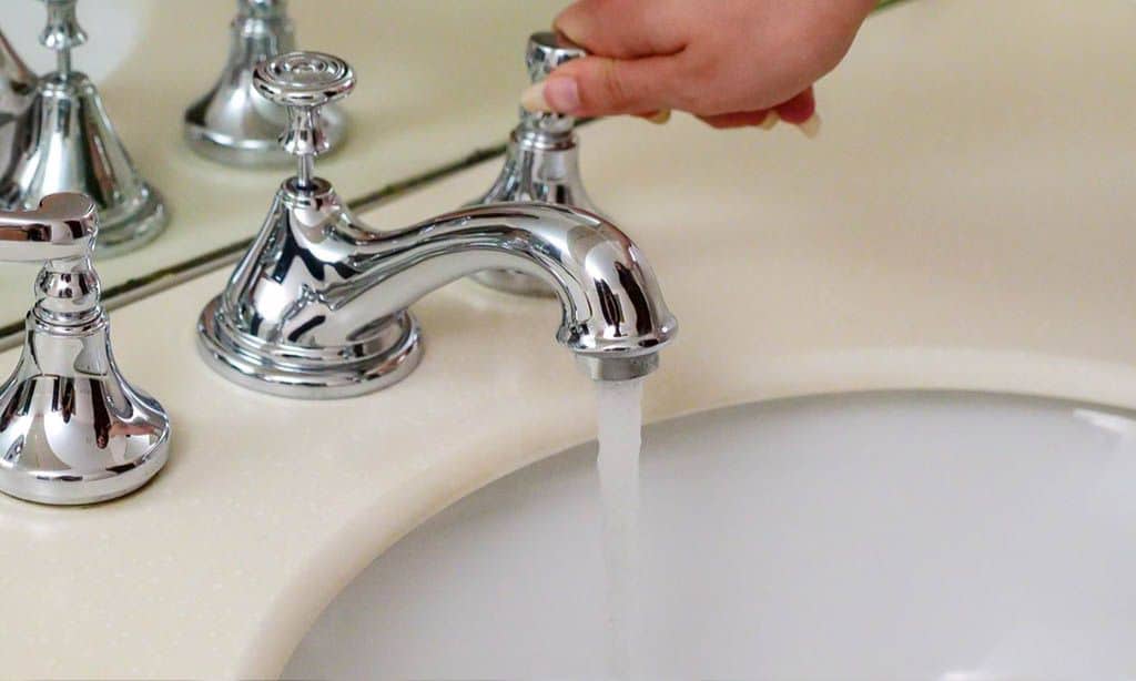 Low-Flow Water Fixtures Saving Water Without Compromising Comfort
