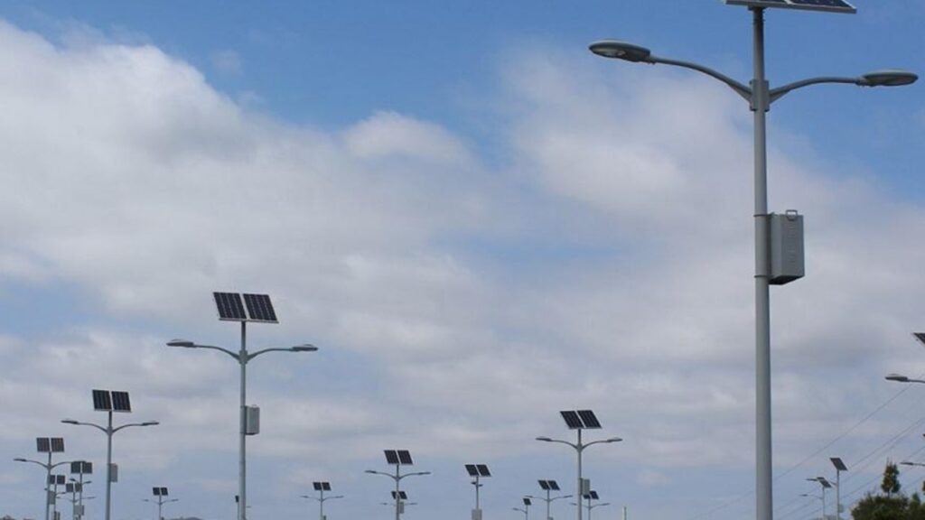 Benefits of Changing Parking Lot Lights To Solar Powered Lights