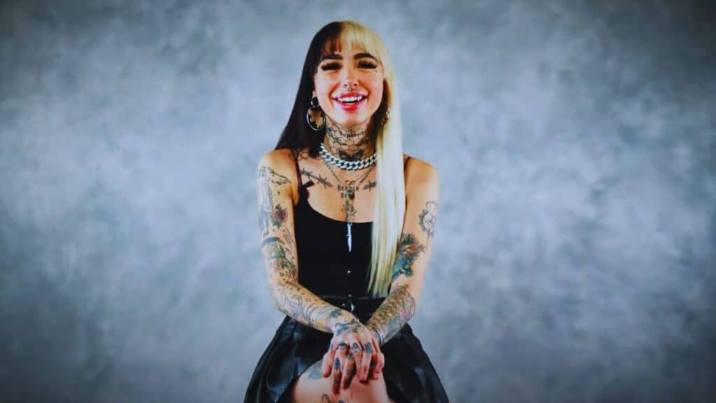 How Tall is Cruella Morgan