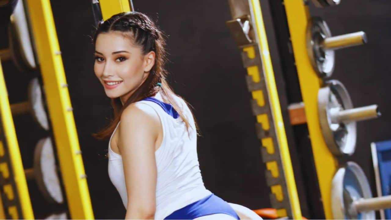 Who is Aria Lee