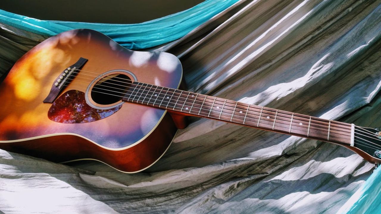 Challenges of Being a Left-handed Guitarist