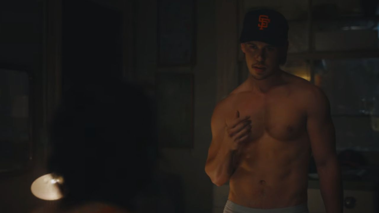 Austin Butler Caught Stealing